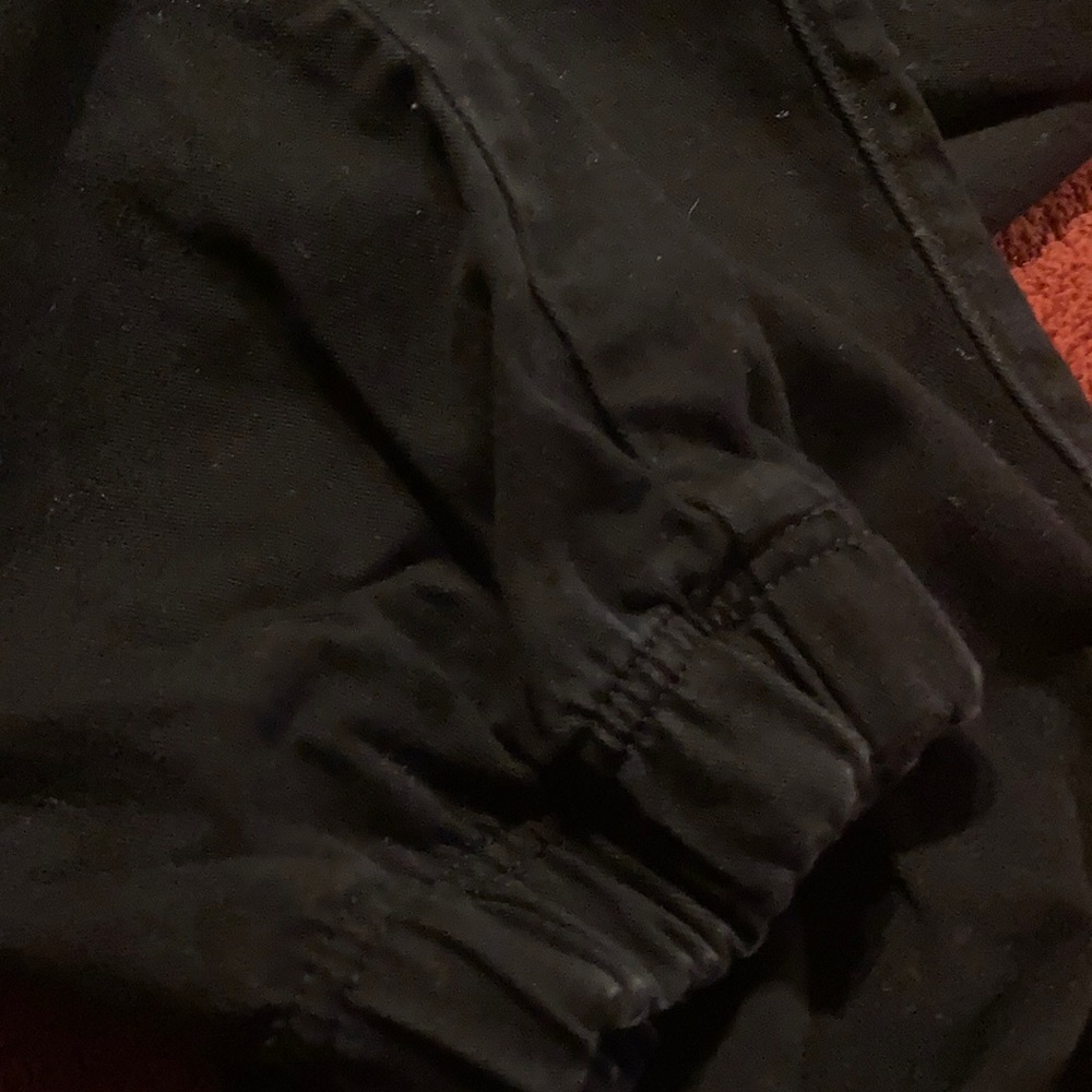 Joggers - Picture 2 of 4